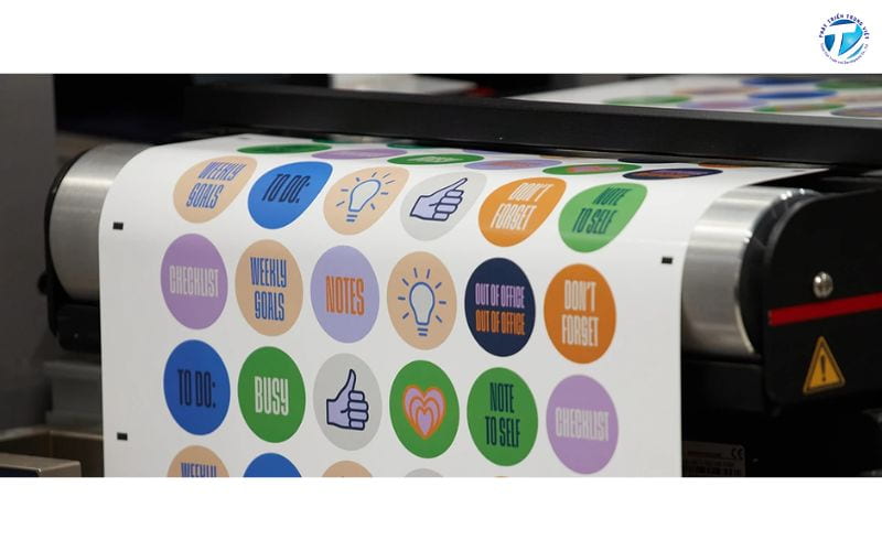 Máy in decal khổ 1m8 chọn mua khi bạn muốn tăng năng suất in 